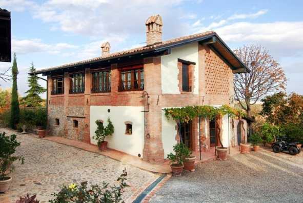 Hostal La Buca Castello di Serravalle Exterior foto
