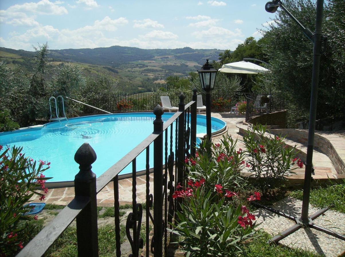 Hostal La Buca Castello di Serravalle Exterior foto