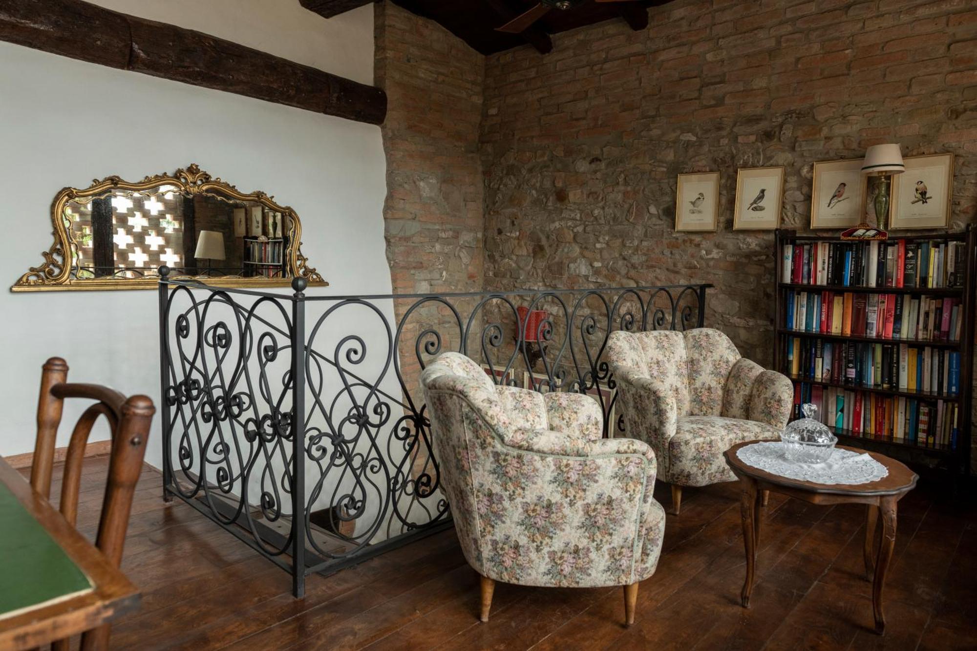 Hostal La Buca Castello di Serravalle Exterior foto