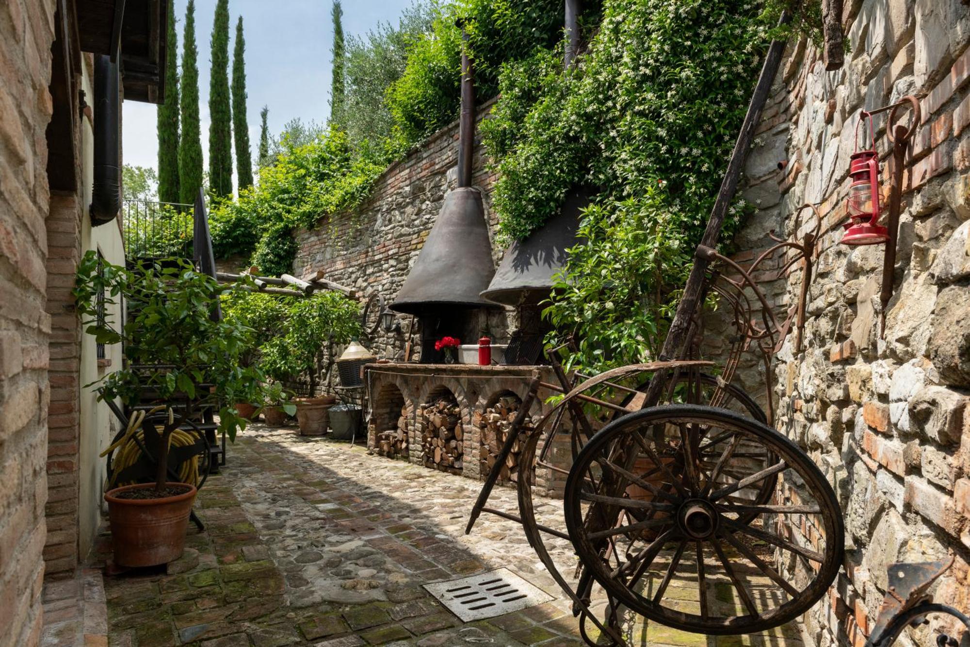 Hostal La Buca Castello di Serravalle Exterior foto
