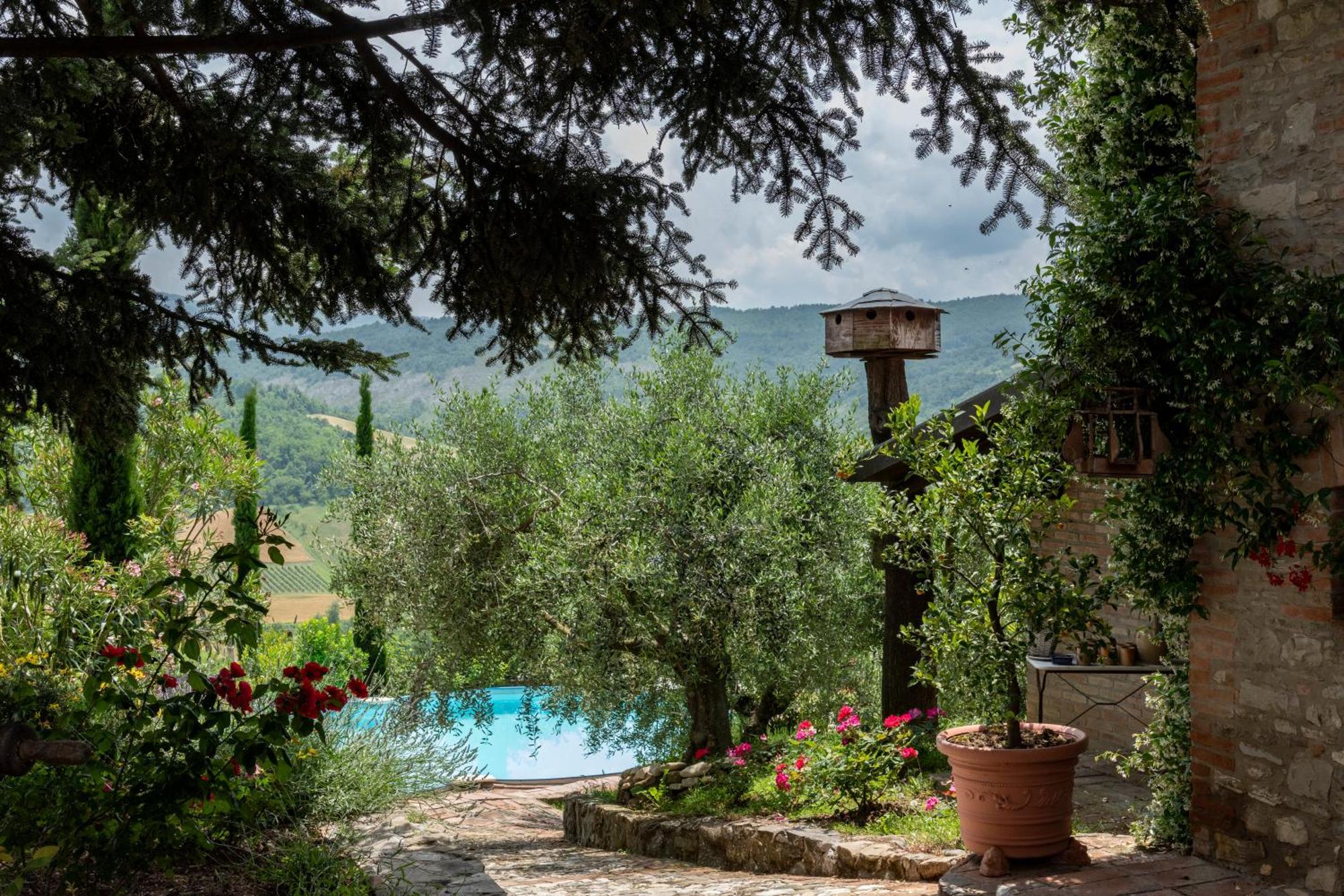 Hostal La Buca Castello di Serravalle Exterior foto